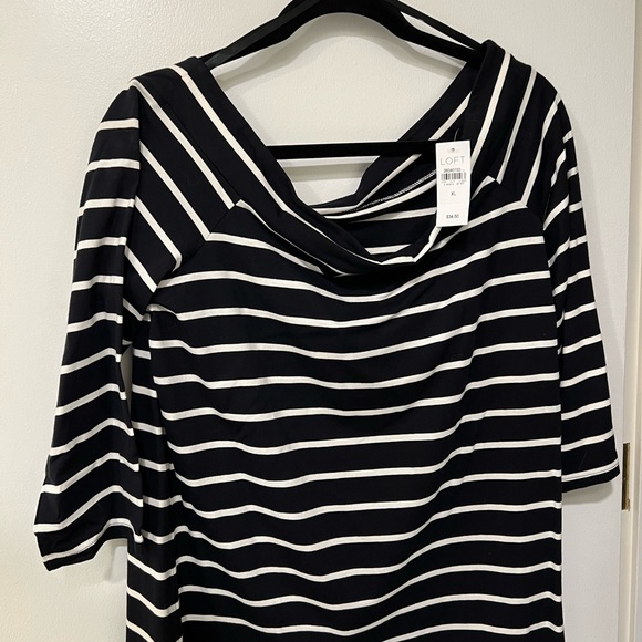 NWT LOFT Black & White Striped Off-Shoulder 3/4 Sleeve Tee in XL - Picture 2 of 3